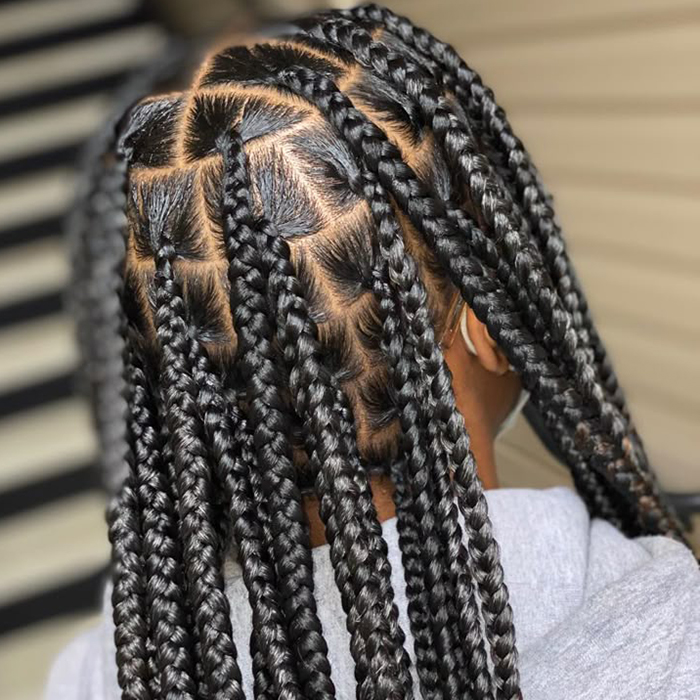 Medium Knotless Braids $180+ (6hrs & 45min)